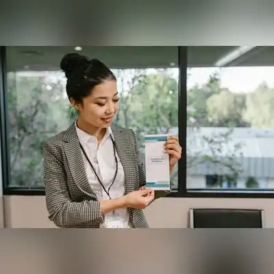 汤茜
